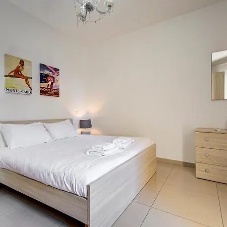 Comfortable 2br In Near Seafront *
